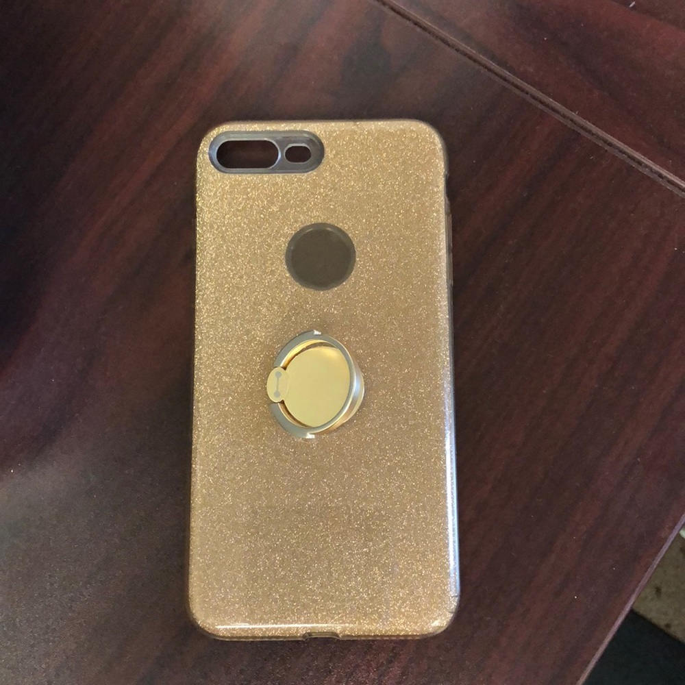 Iphone 8 plus case w ring holder attached